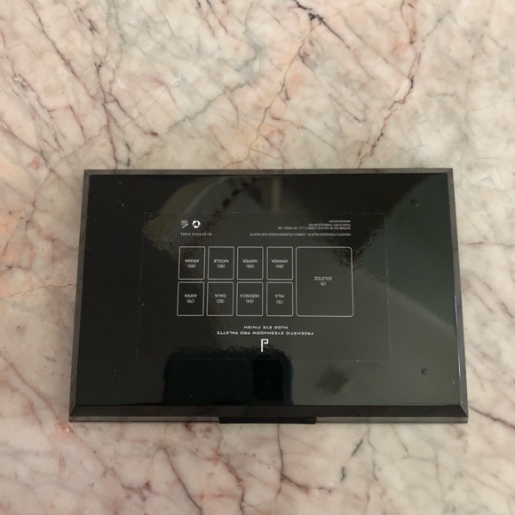 NEW! Douccc Eyeshadow Pro Palette - Picture 6 of 6